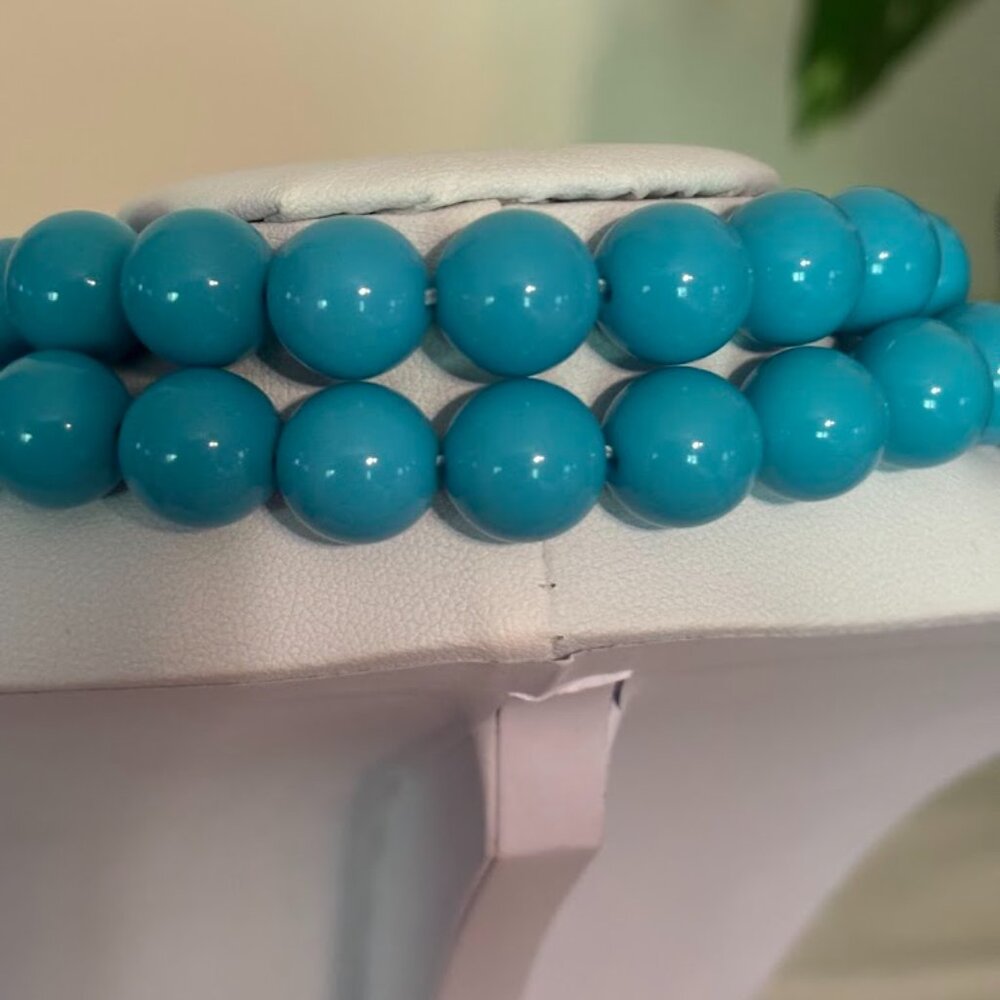 Beautiful Turquoise Color Necklace (42") for any occasion - Picture 4 of 16